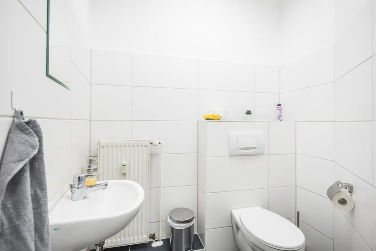 Spacious 2 Bedroom Apartment Hamburg Zewnętrze zdjęcie